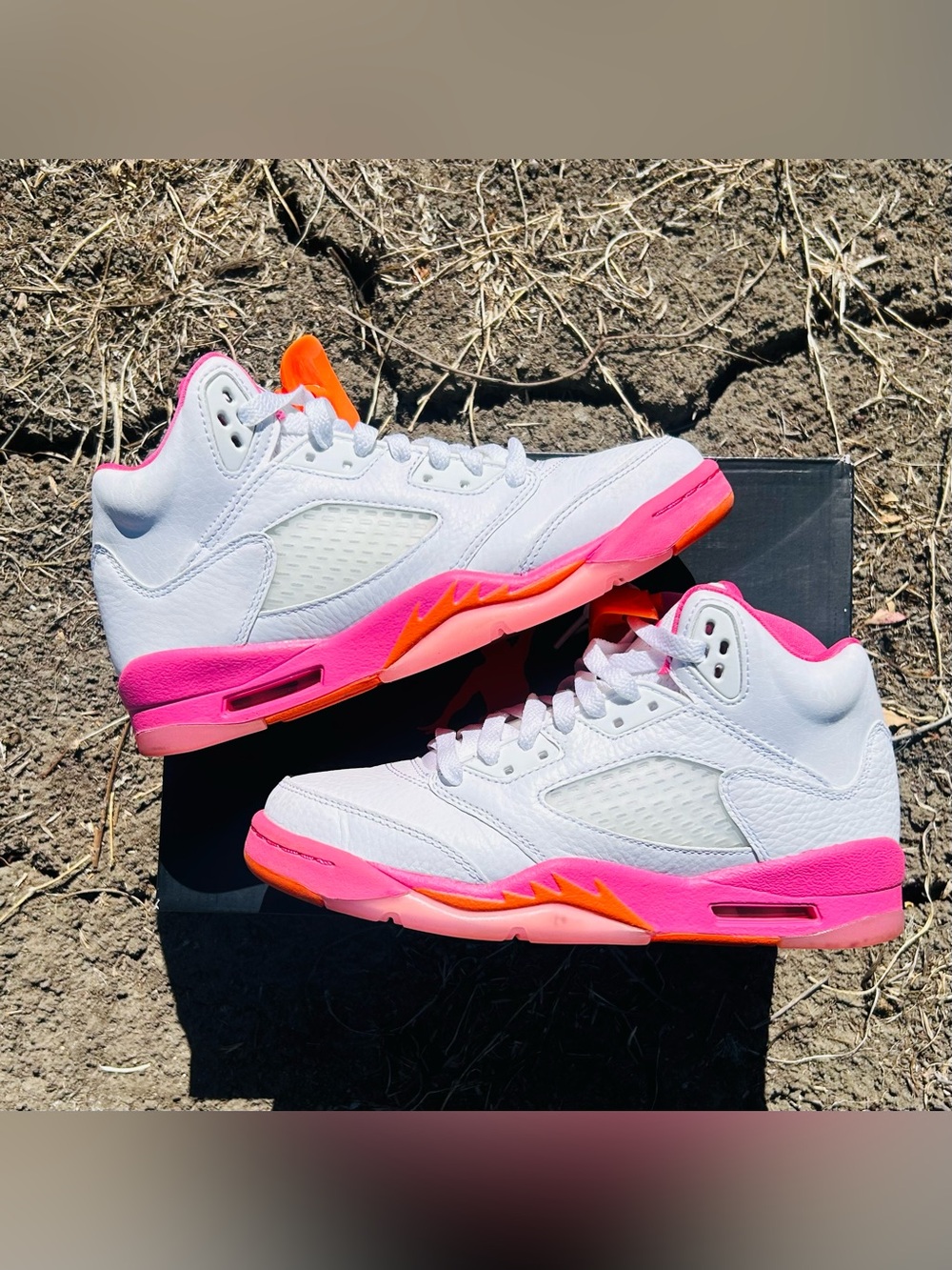 Air Jordan 5 Retro WNBA Pinksicle Safety Orange (Grade School) 5.5 Shoes